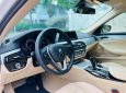 BMW 520i 2019 - Bán bmw 520i trắng kem model 2019 siêu lướt