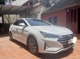 Hyundai Elantra 2020 - Elantra 2.0 AT trắng sx 2020