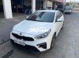 Kia Cerato   5 chổ màu trắng 2019 còn mới xe nhà 2019 - kia cerato 5 chổ màu trắng 2019 còn mới xe nhà