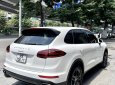 Porsche Cayenne 2016 - Số tự động