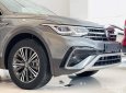 Volkswagen Tiguan 2023 - Nhập khẩu Mỹ, màu xám cực đẹp, sang trọng, ưu đãi lên đến hàng trăm triệu tiền mặt, cam kết tốt nhất giá thị trường