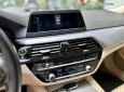 BMW 520i 2019 - Màu trắng, Siêu lướt