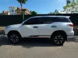 Toyota Fortuner 2019 - Chính chủ bán xe Toyota Fortuner 2.7V 4x2 AT TRD 2019, lăn bánh và đăng ký tháng 1 năm 2020