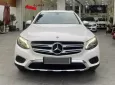 Mercedes-Benz GLC 200 2019 - CẦN BÁN NHANH Mercedes GLC200 Màu Trắng sản xuất 2019.