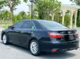 Toyota Camry 2.0E 2017 - Toyota Camry 2.0E 2017 chính chủ xe đẹp đi lướt bảo dưỡng full hãng.