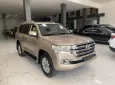 Toyota Land Cruiser 4.6 V8 2016 - Land Cruiser 4.6V8 2016, đăng ký tên tư nhân, xe 1 chủ, xe cực đẹp.