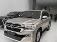 Toyota Land Cruiser 4.6 V8 2016 - Bán Toyota Land Cruiser 4.6 V8 2016, màu vàng cát cực đẹp.