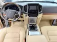 Toyota Land Cruiser 4.6 V8 2016 - Bán Toyota Land Cruiser 4.6 V8 2016, màu vàng cát cực đẹp.