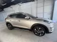 Hyundai Tucson 2020 - Hyundai Tucson 1.6 Turbo 2020, Giá bán: 696 triệu (có bớt Lộc), Ghi Vàng, nội thất Kem.