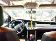 Toyota Innova 2016 - Bán xe Innova số sàn 2016 ( form 2017), xe gia đình, xe đẹp ( không phải xe showroom) ít đi, tháng chạy loanh quanh vài 