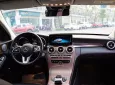 Mercedes-Benz C200 EXCLUSIVE 2021 - Cần bán gấp xe Mercedes EXCLUSIVE 2021, màu đỏ