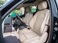 Mercedes-Benz GLC 300 2021 - Cần bán Mercedes 2021, màu đen nội thất kem 