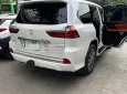 Lexus LX 570 2016 - Cần bán xe Lexus LX 570 2016 Trung Đông xe xuất sắc