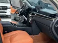 Lexus LX 570 2018 - Bán Lexus LX570 màu vàng cát, sản xuất 2018. Xe siêu mới.