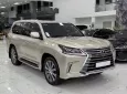 Lexus LX 570 2016 - Bán Lexus LX570 sản xuất 2016 màu vàng cát.