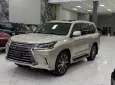 Lexus LX 570 Nhập Mỹ 2019 - Bán Lexus LX570 nhập Mỹ, sản xuất 2019, xe đi ít cực mới.