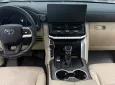 Toyota Land Cruiser LC300 2024 - Bán Land Cruiser LC300 màu Đồng, sản xuất 2024.