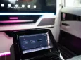 Kia Carnival Royal 2022 - Carnival Royal (VIP Edition) 4 Ghế