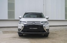 Mitsubishi Outlander CKD giá rẻ cạnh tranh Honda CR-V