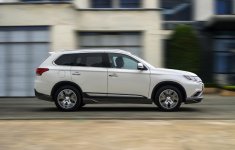 Cận cảnh Mitsubishi Outlander 2018 lắp ráp tại Việt Nam