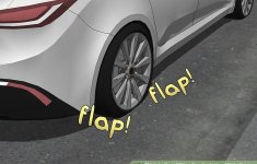 Làm gì khi ô tô nổ lốp giữa đường?