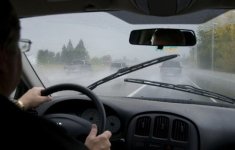 6 bộ phận trên ô tô cần kiểm tra thường xuyên vào mùa mưa