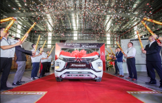 Những chiếc Mitsubishi Xpander 2020 lắp ráp đầu tiên đã xuất xưởng, đón ưu đãi 50% phí trước bạ