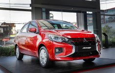 Mitsubishi Attrage Premium chào khách Việt, giá 485 triệu đồng