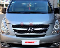Hyundai H-1 Starex 2.5MT  2015 - Cần bán Hyundai H-1 Starex 2.5MT năm 2015, màu bạc, xe nhập, số sàn giá 924 triệu tại Hà Nội
