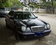 Mercedes-Benz E230   1998 - Bán ô tô Mercedes E230 đời 1998, màu đen, nhập khẩu chính chủ, 175 triệu giá 175 triệu tại Hà Nội