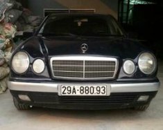 Mercedes-Benz E230   1998 - Bán ô tô Mercedes E230 đời 1998, màu đen, xe nhập, giá chỉ 225 triệu giá 225 triệu tại Tp.HCM
