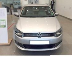 Volkswagen Polo GP 2016 - Xe nhập Đức Volkswagen Polo Sedan GP sản xuất 2016, màu bạc, cạnh tranh Honda City. LH Hương 0902608293 giá 690 triệu tại Bình Thuận  