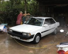 Toyota Carina 1986 - Cần tiền bán gấp Toyota Carina 1986, màu trắng, giá chỉ 90 triệu giá 90 triệu tại Long An