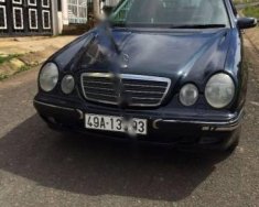 Mercedes-Benz E240 2002 - Bán ô tô Mercedes E240 đời 2002, màu xanh lam xe gia đình giá 220 triệu tại Lâm Đồng
