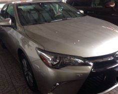 Toyota Camry LE SE 2016 - Cần bán gấp Toyota Camry LE sản xuất 2016, màu vàng, nhập khẩu giá 1 tỷ 670 tr tại Tp.HCM