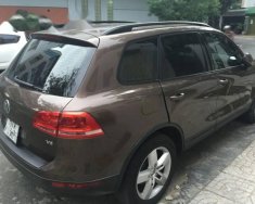 Volkswagen Touareg 2013 - Cần bán xe Volkswagen Touareg sản xuất 2013, màu nâu giá 1 tỷ 800 tr tại Tp.HCM