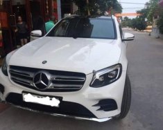 Mercedes-Benz GLK Class GLK300 4Matic 2017 - Cần bán lại xe Mercedes GLK300 4Matic năm 2017, màu trắng giá 2 tỷ 140 tr tại Hà Nội