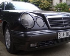 Mercedes-Benz E230  2.3 MT  1995 - Bán Mercedes E230 2.3 MT sản xuất 1995, màu đen giá 169 triệu tại Lạng Sơn