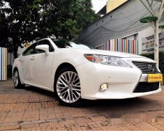 Lexus ES 350 2012 - Bán ô tô Lexus ES 350 đời 2012, màu trắng, xe nhập số tự động giá 2 tỷ 30 tr tại Tp.HCM