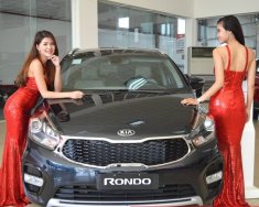 Kia Rondo 2.0 GMT Facelift 2018 - Cần bán gấp xe Kia Rondo đời 2018, xe mới 100%. Xe đẹp, giá cả cạnh tranh giá 609 triệu tại Long An