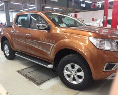 Nissan Navara NP300 2017 - Cần bán xe Nissan Navara NP300 đời 2017, màu vàng, nhập khẩu nguyên chiếc, 669 triệu giá 669 triệu tại Hà Nội