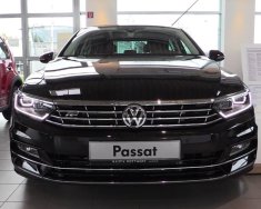 Volkswagen Passat 2017 - Bán Passat trả trước 349 triệu lấy xe giá 1 tỷ 375 tr tại Bình Dương