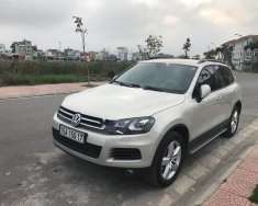 Volkswagen Touareg 2014 - Chính chủ bán Volkswagen Touareg đời 2014, màu trắng, nhập khẩu giá 1 tỷ 400 tr tại Hải Phòng