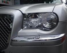 Chrysler 300C 2009 - Cần bán xe Chrysler 300C đời 2009, màu bạc, nhập khẩu xe gia đình giá 1 tỷ tại Đà Nẵng