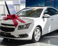 Chevrolet Cruze LTZ 1.8L 2018 - Bán Chevrolet Cruze 2018 hỗ trợ cực tốt trong tháng liên hệ ngay Mr. Quang nhận giá cuối, tặng nhiều phụ kiện giá 699 triệu tại Hòa Bình