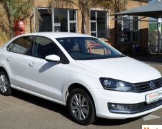 Volkswagen Polo 2017 - Volkswagen polo sedan 690tr nhập khẩu nguyên chiếc. Bảo hành 2 năm, giao xe tận nơi - LH: Ngọc Anh 0933.821.401 giá 690 triệu tại Đồng Nai