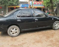 Nissan Bluebird 1999 - Cần bán xe Nissan Bluebird 1999, màu đen giá 96 triệu tại Bắc Giang