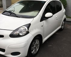 Toyota Aygo 2012 - Cần bán gấp Toyota Aygo sản xuất năm 2012, màu trắng, nhập khẩu số tự động, 335tr giá 335 triệu tại Tp.HCM