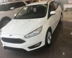 Ford Focus 2018 - Cần bán xe Ford Focus sản xuất năm 2018, màu trắng, giá tốt giá 626 triệu tại Sóc Trăng