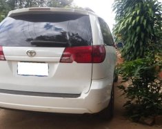 Toyota Sienna LE 3.3 2005 - Bán Toyota Sienna LE 3.3 đời 2005, màu trắng, nhập khẩu giá 260 triệu tại Gia Lai